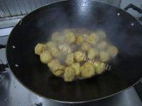 家常油豆腐红烧肉做法图解15)