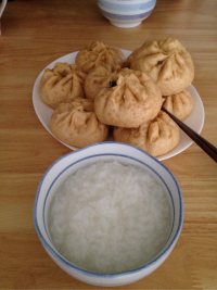 美味的韭菜肉包