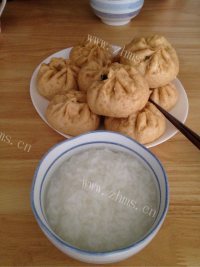 美味的韭菜肉包