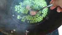 美味的豌豆肉丸汤做法图解9)