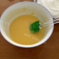 回味无穷的戚风蛋糕做法图解13)