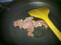 家常菜牛肉炒荷兰豆做法图解4)