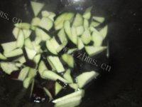 鲜甜青椒茄子做法图解5)