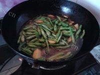 易做的土豆炖豆角做法图解9)