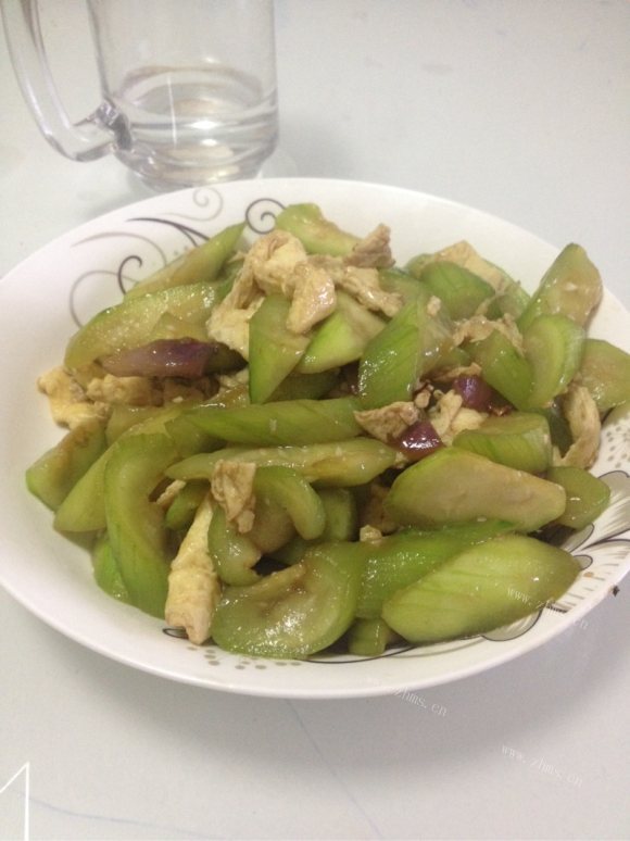 美味的丝瓜炒鸡蛋