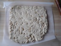 唇齿留香的花生牛轧糖做法图解9)