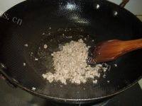 色味俱佳的榄菜肉末四季豆做法图解4)