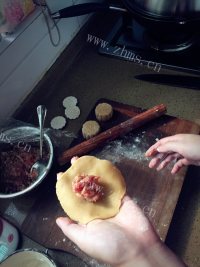 我的肉馅月饼做法图解4)