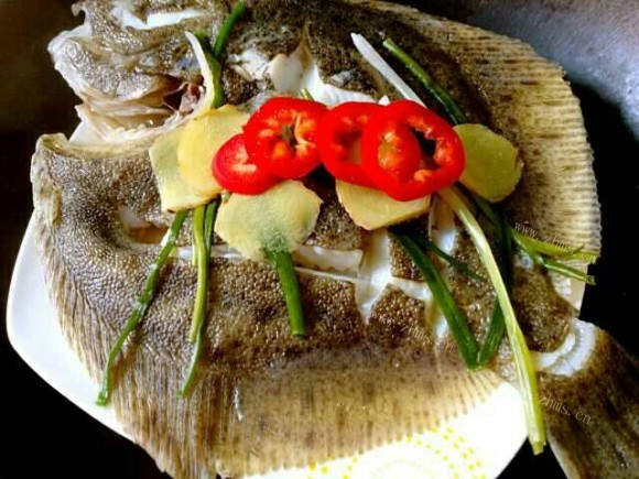 美味的清蒸多宝鱼