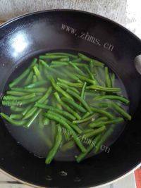 家常菜清炒豇豆做法图解3)