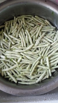 唇齿留香的清炒豇豆做法图解2)