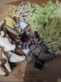 家常香菇炒豆芽做法图解1)