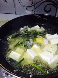 美味的昂刺鱼豆腐汤做法图解5)