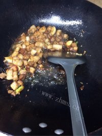 家常菜小炒毛豆做法图解6)