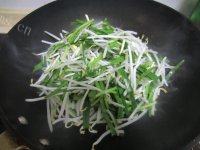 家常韭菜绿豆芽做法图解5)