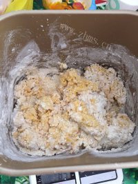 美味的金钱卷面包做法图解4)