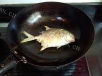 秘制海鲜酱烧金鲳鱼的做法图解五