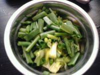 家常大头菜蒸鲩鱼腩做法图解2)