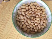 美味的黄豆猪蹄汤做法图解2)