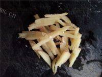 可口的蒜香排骨做法图解4)