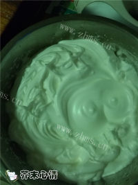 甜蜜蜜夹心蛋糕卷做法图解4)