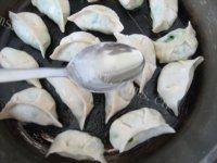 虾仁煎饺做法图解20)