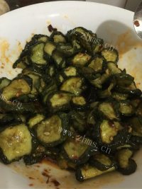 凉拌黄瓜干片做法图解7)