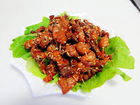 美味的香辣牙签肉