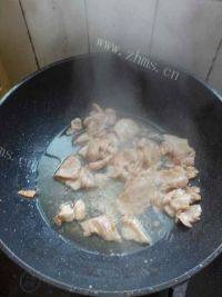 家常菜杏鲍菇炒肉做法图解4)