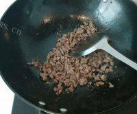 诱人的番茄牛肉酱意面做法图解2)