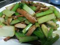 家常菜芹菜香干