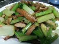 家常菜芹菜香干