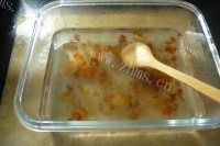 甜蜂蜜桃胶冰粉做法图解5)