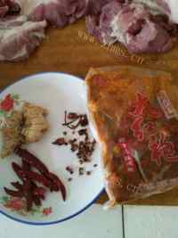家常菜水煮肉片做法图解1)