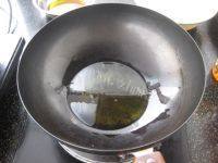家常菜五花肉炒酸菜做法图解4)
