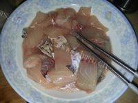 家常菜酸菜鱼做法图解1)