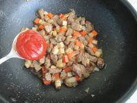 美味红酒牛肉意面做法图解15)