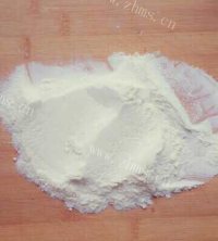 色香味浓的牛轧糖做法图解4)