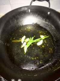 美味的清蒸大闸蟹做法图解4)