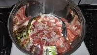 家常菜五花肉炒荷兰豆做法图解5)