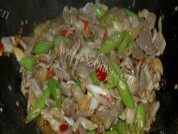 色泽不错的辣炒鸡胗