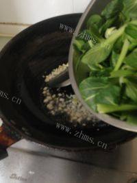 家常菜蒜香小油菜做法图解4)