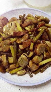 家常菜蒜苗炒蚕豆
