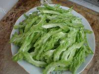 消署的苦瓜炒肉做法图解2)