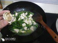家常菜茼蒿炒豆腐做法图解5)