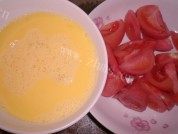 色味俱全的西红杮炒鸡蛋做法图解2)