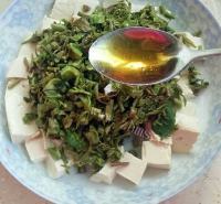 唇齿留香的香椿拌豆腐做法图解6)