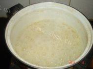 美味早餐小米麦片粥做法图解2)