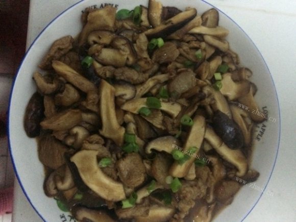 五味俱全的香菇炒肉片