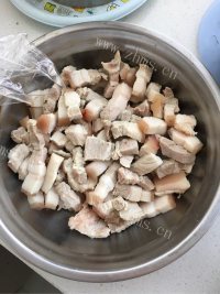 家常菜红焖肉做法图解1)